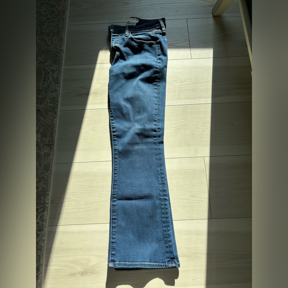 L’Agence size 25 cropped flare jeans